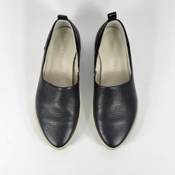 Ecco Black Leather Slip-On #330 Size 5 - Picture 5 of 11